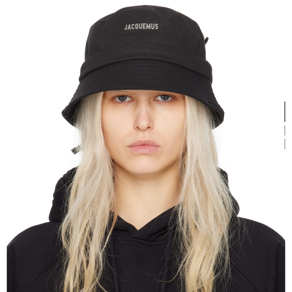 JACQMEUS BUCKET HAT BLACK